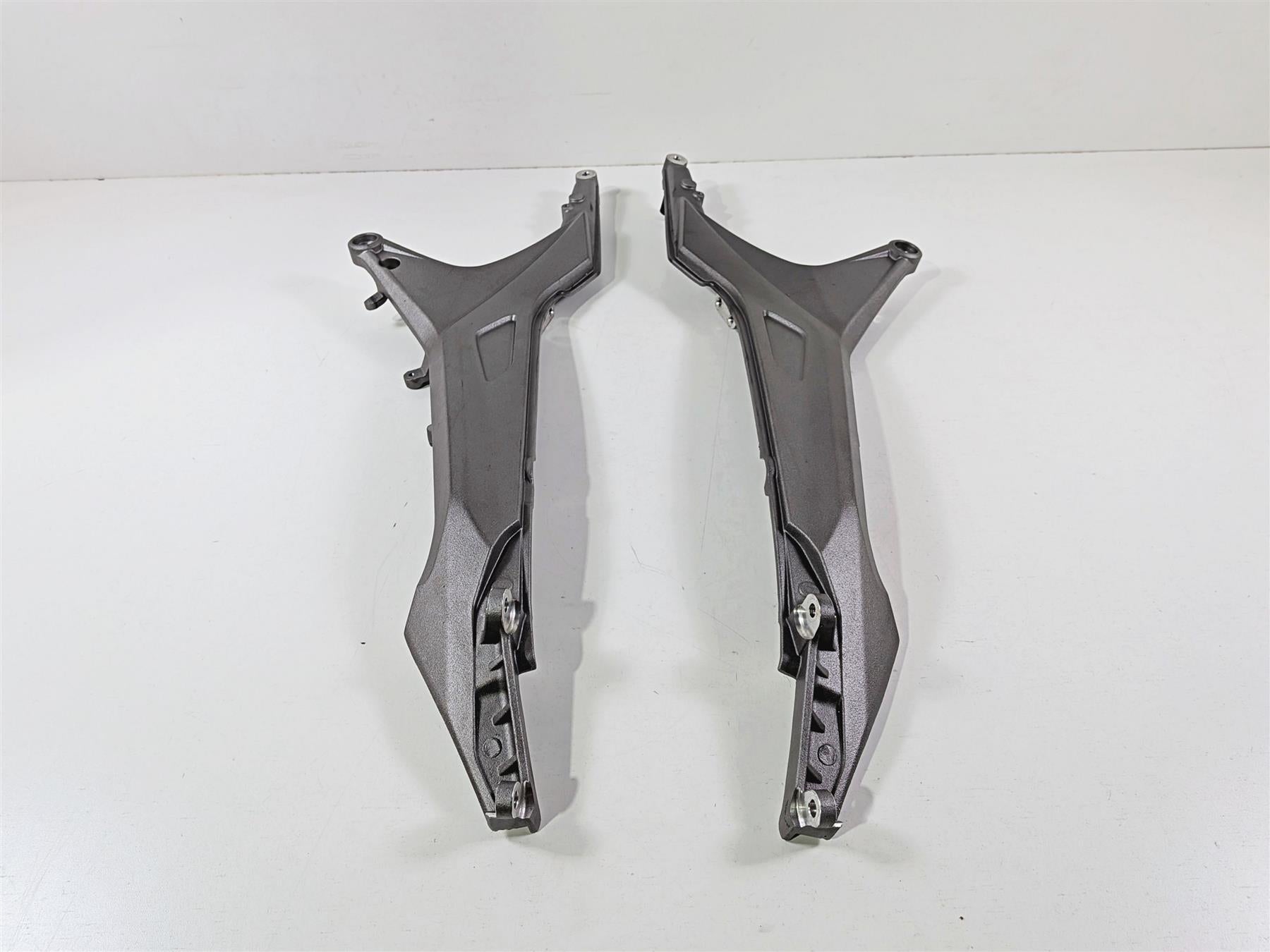 2016 Ducati Hypermotard 939 SP Subframe Sub Frame Set 47110351BA 47110361BA-Mototech271
