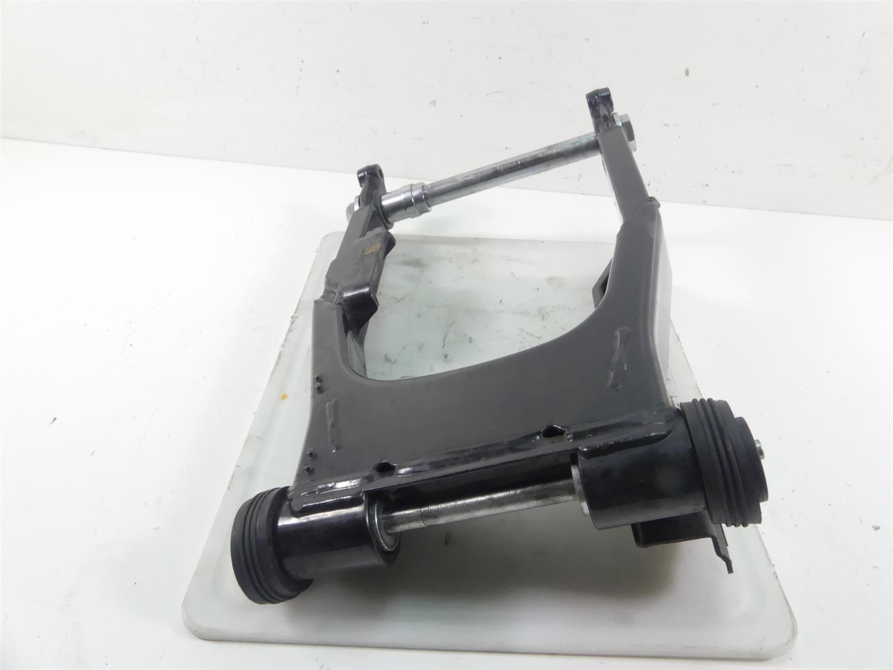 2005 Harley Touring CVO FLHTC SE Electra Glide Swingarm Swing Arm 1" 47549-02 {{ shop.shopifyCountryName }} - Mototech271