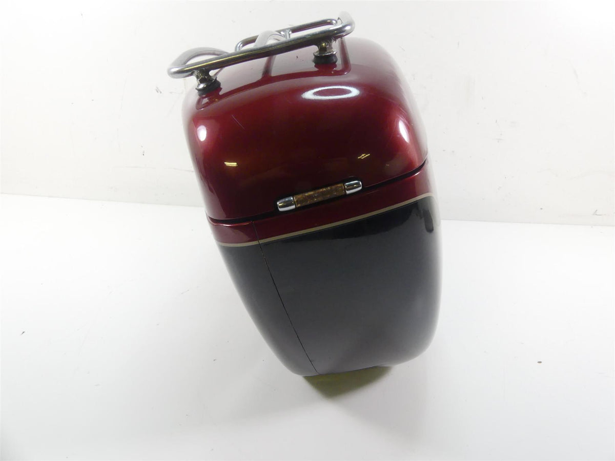 1998 Honda Shadow VT1100T Left Saddlebag Saddle Bag Luggage Box 81424-MBC-000 {{ shop.shopifyCountryName }} - Mototech271