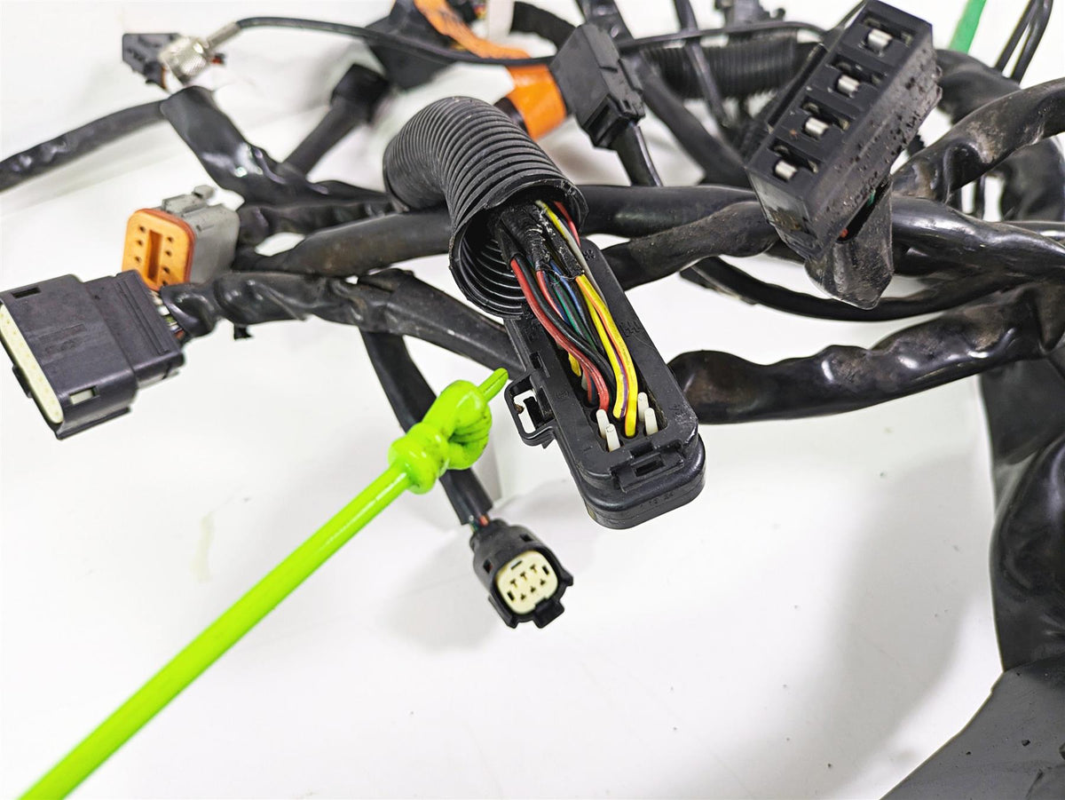 2011 Harley Touring FLHTCUSE CVO E-Glide Main Wiring Harness Loom READ 69200055 {{ shop.shopifyCountryName }} - Mototech271
