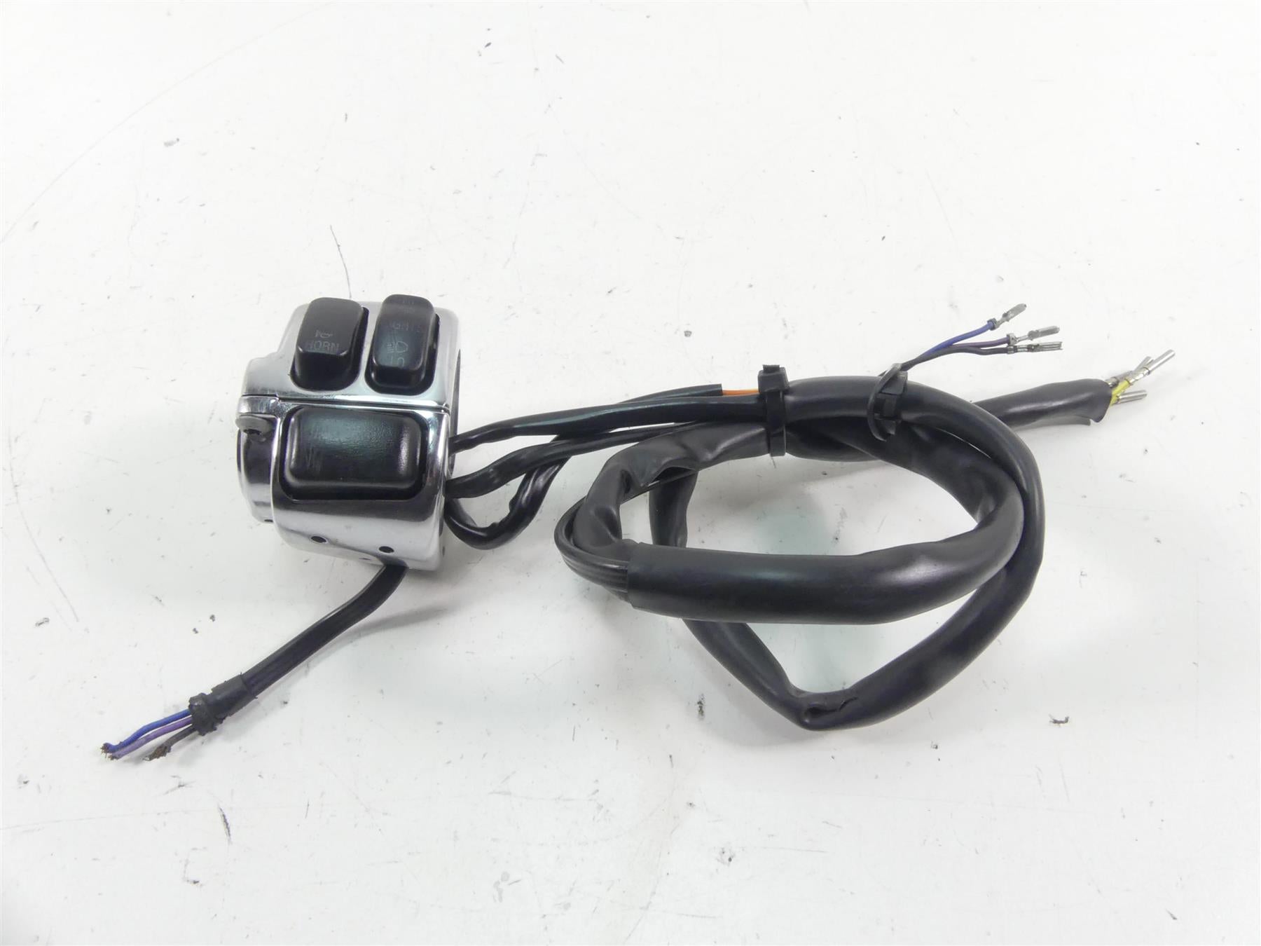 2004 Harley Softail FXSTD SE CVO Deuce Left Hand Control Switch 71682-06A {{ shop.shopifyCountryName }} - Mototech271