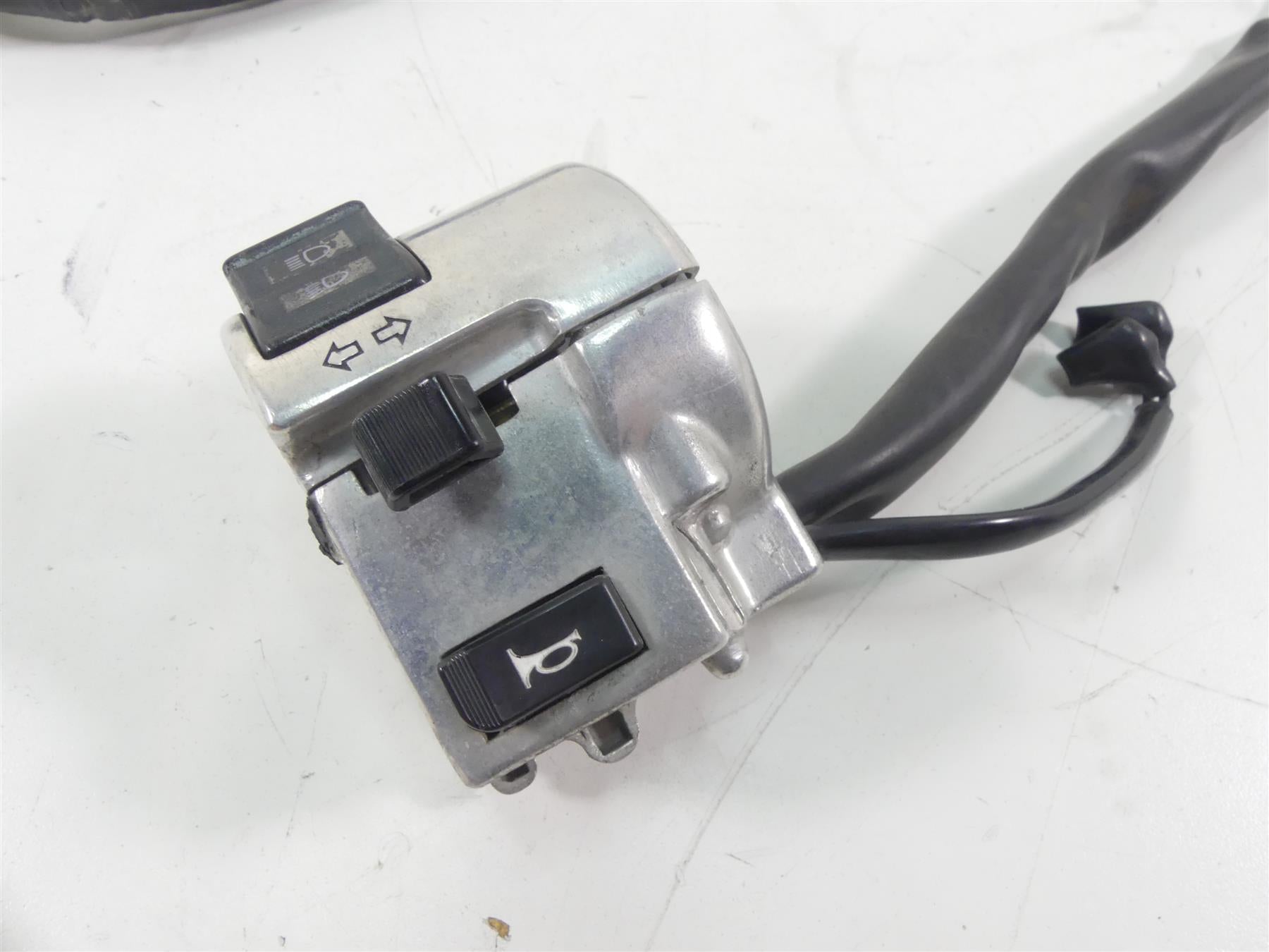 2003 Honda VTX1800R Left Blinker Turn Signal Lights Control Switch 35020-MCH-000 {{ shop.shopifyCountryName }} - Mototech271