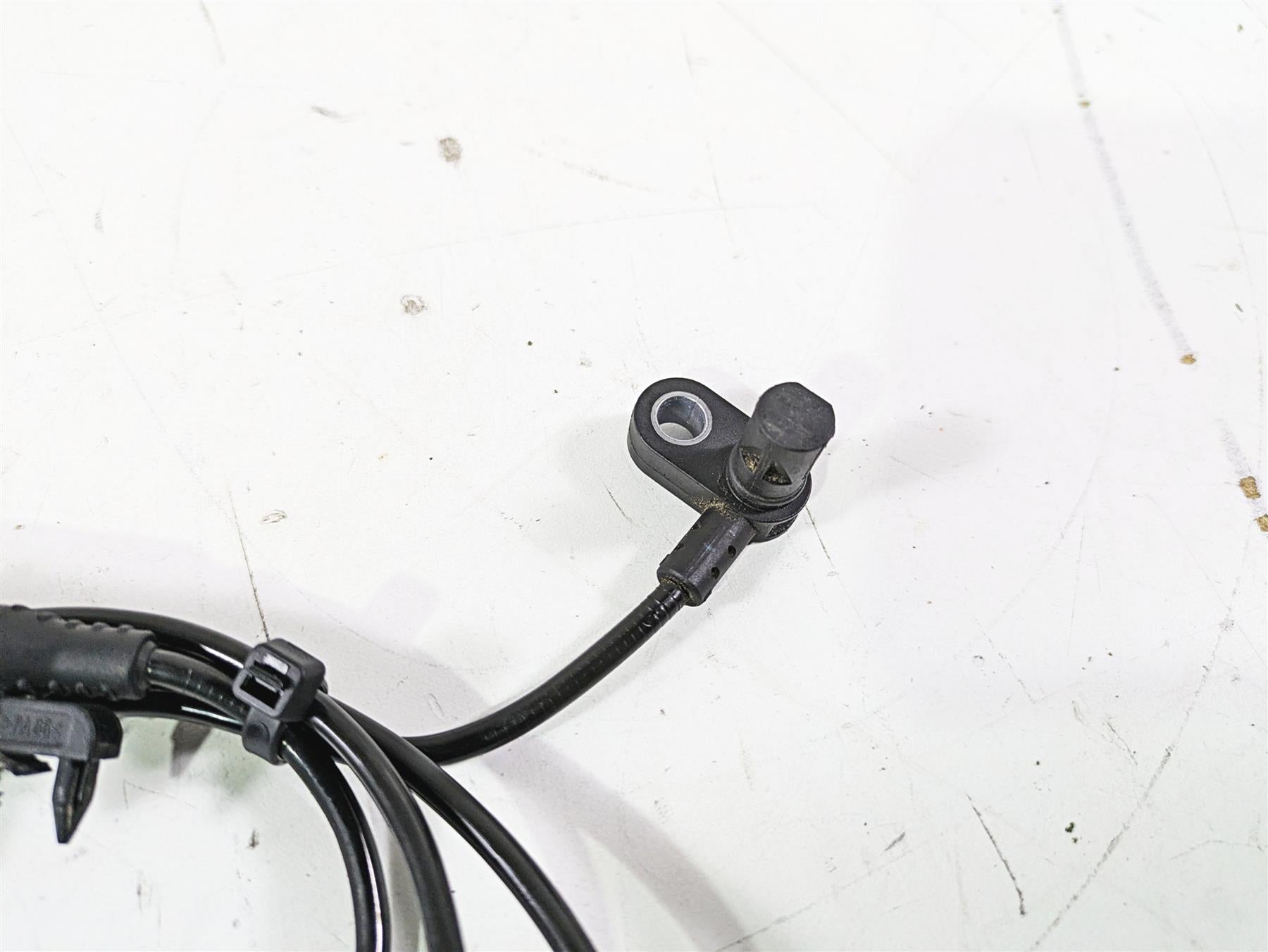 2016 BMW R1200GS GSW K50 Front Abs Brake Wheel Speed Sensor 34528551611 {{ shop.shopifyCountryName }} - Mototech271