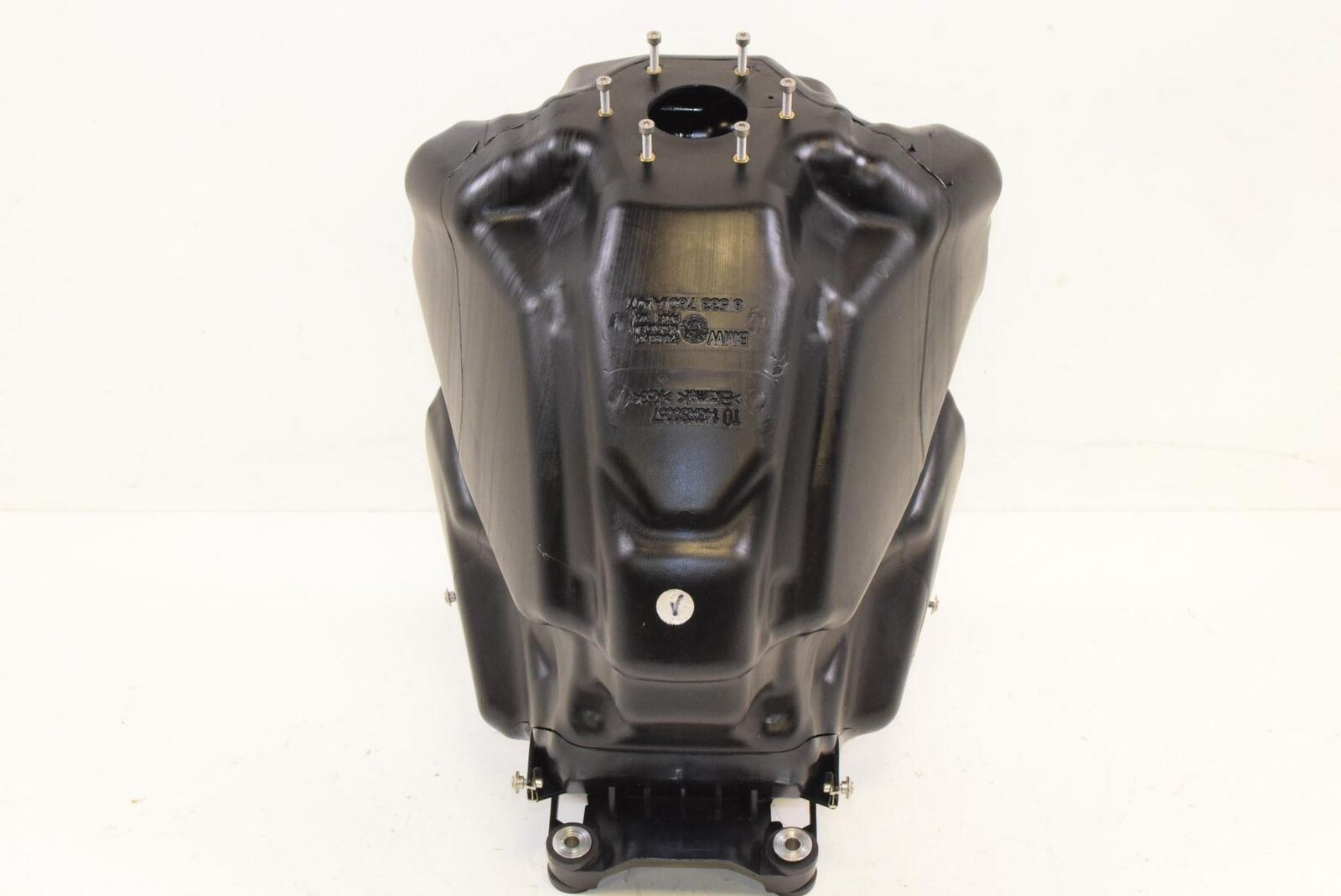 2016 BMW R1200R R1200 R K53 Fuel Gas Petrol Tank 16118533760 {{ shop.shopifyCountryName }} - Mototech271
