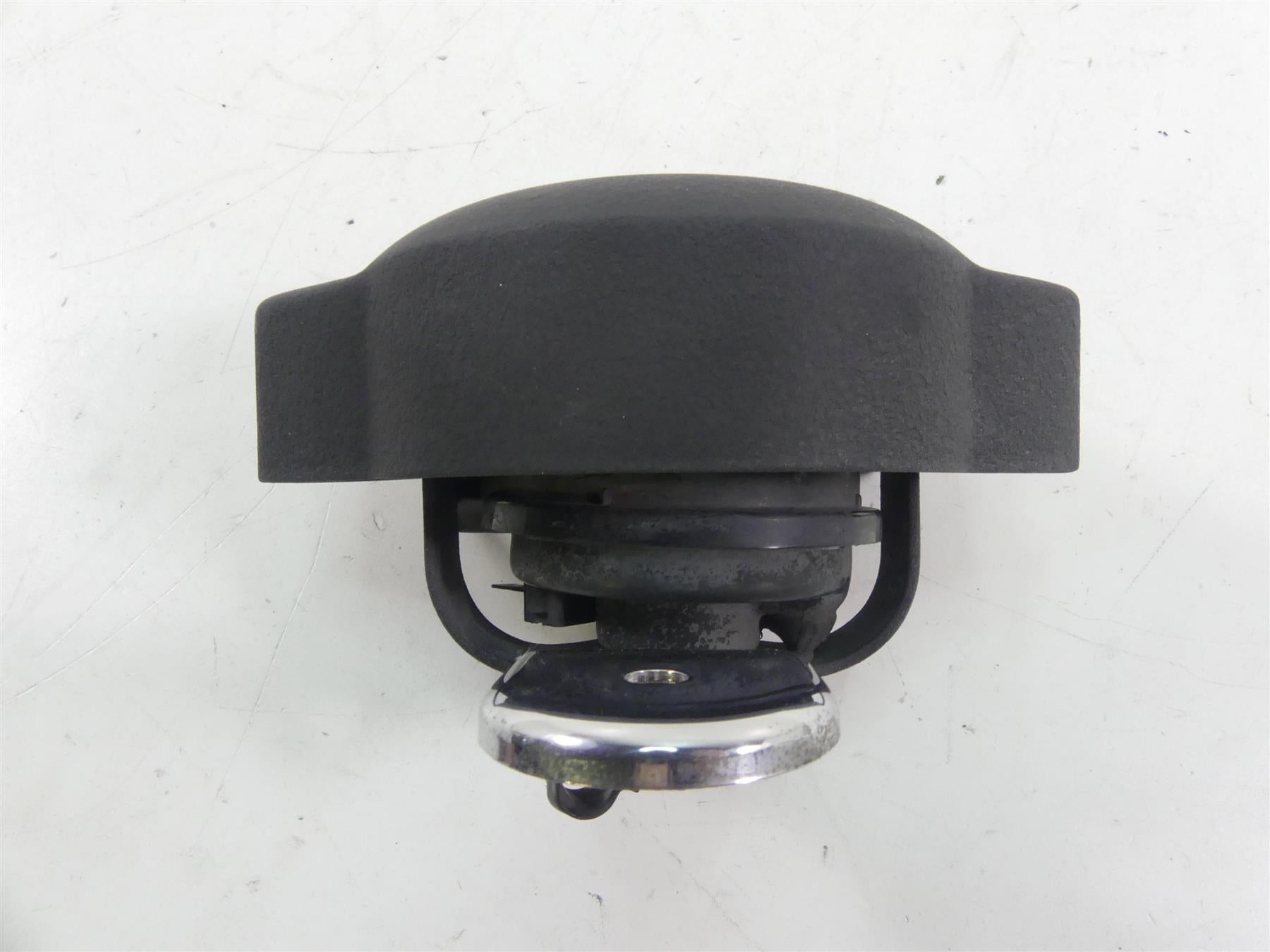 2008 Harley Softail FXSTB Night Train Horn & Cover 69042-98 {{ shop.shopifyCountryName }} - Mototech271