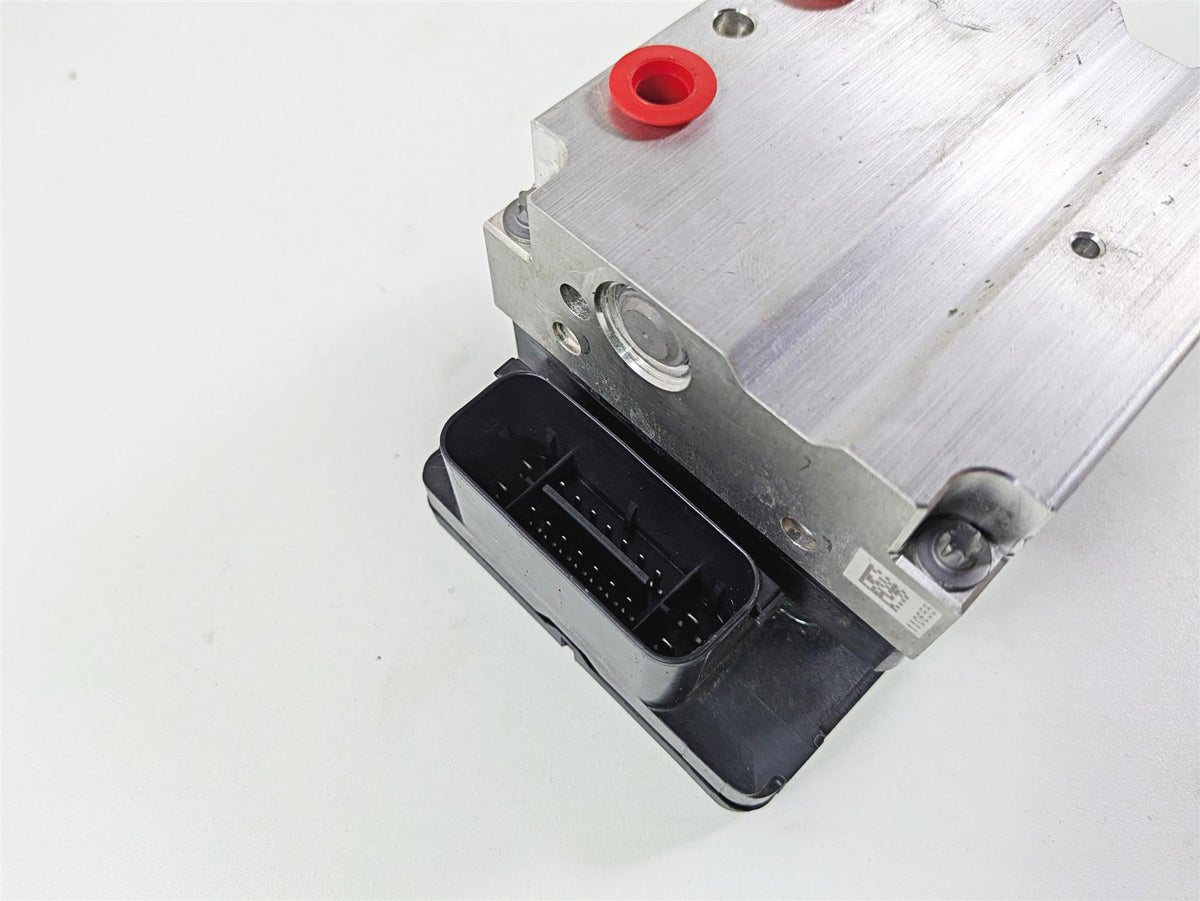 2023 Suzuki GSX1300 RR Hayabusa Abs Brake Pump Unit Module 55610-10L00 {{ shop.shopifyCountryName }} - Mototech271