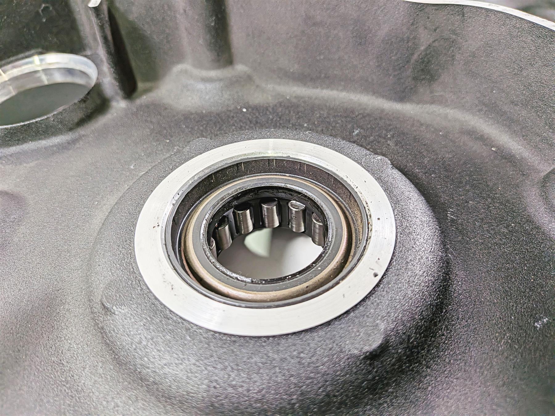2024 Harley Softail FXLRST Low Rider Inner Primary Clutch Cover Mid 36500099 {{ shop.shopifyCountryName }} - Mototech271