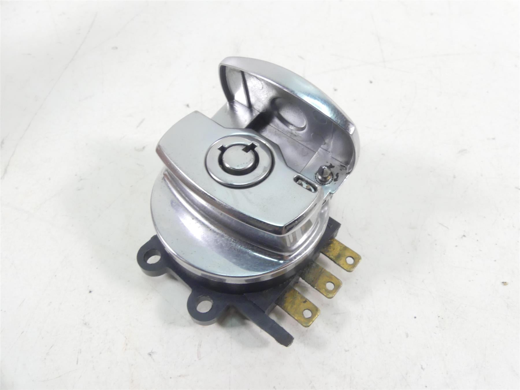 2002 Harley Softail FXSTDI Deuce Ignition Switch - Vin 71313-96A {{ shop.shopifyCountryName }} - Mototech271