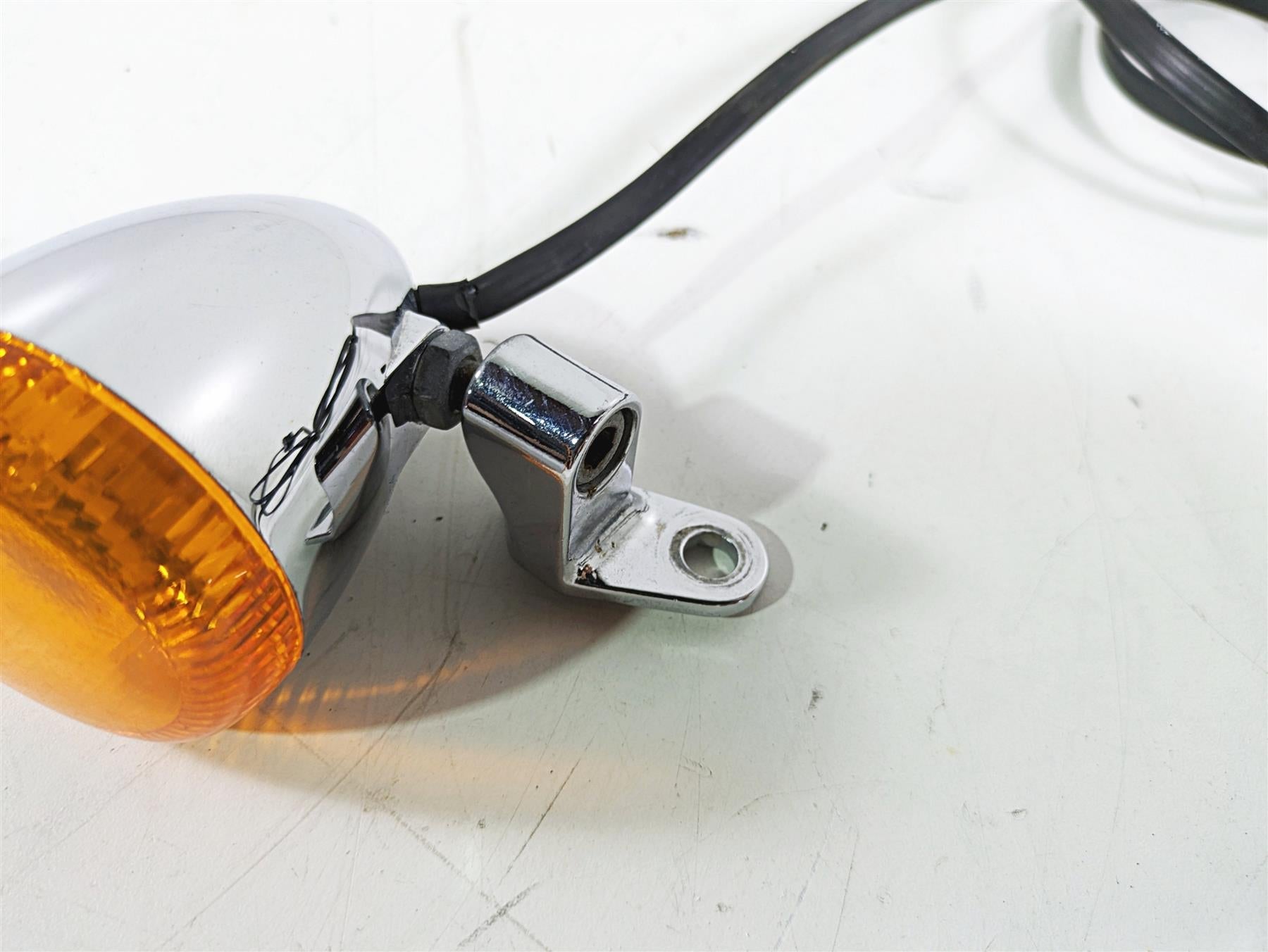 2012 Harley FLD Dyna Switchback Chrome Front Turn Signal Blinker Set 68972-00 {{ shop.shopifyCountryName }} - Mototech271