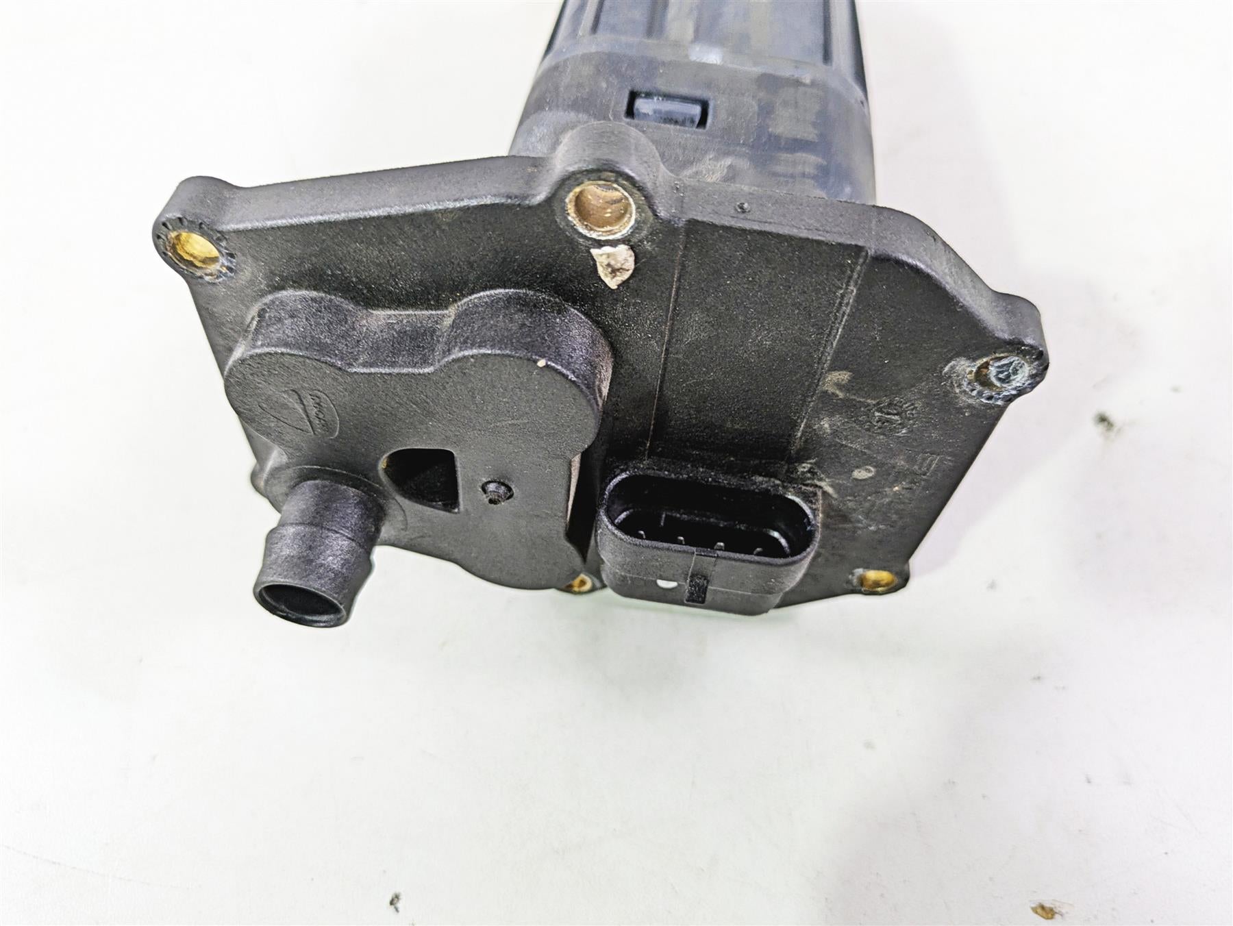 2013 Ducati Hyperstrada 821 Fuel Gas Petrol Pump -Tested 16024281A {{ shop.shopifyCountryName }} - Mototech271