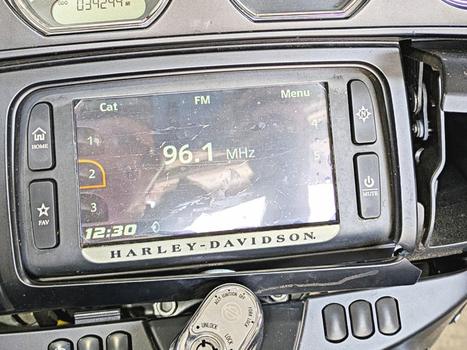 2018 Harley FLHTCU Touring Electra Glide Boom! Box 6.5GT Radio Media 76000076-Mototech271