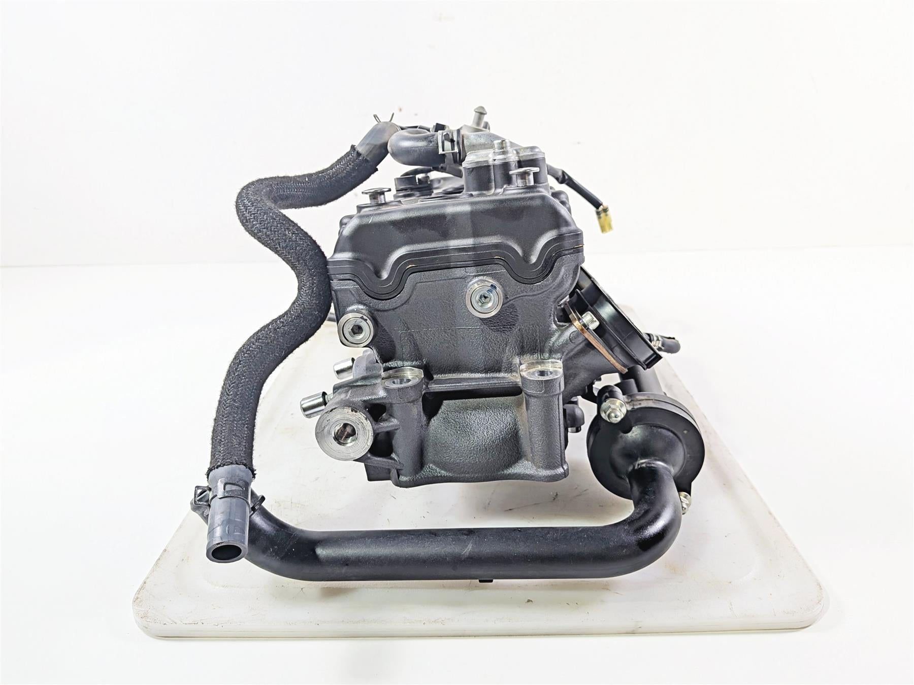 2023 Yamaha MT10 MTN1000 Cylinderhead Cylinder Head Cams -Read B67-W1101-19-00 {{ shop.shopifyCountryName }} - Mototech271