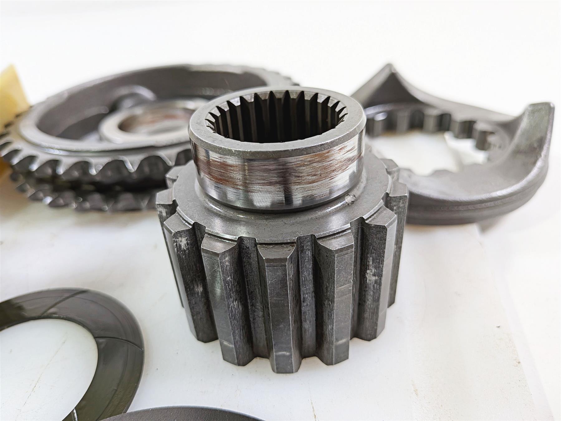 2009 Harley FXCWC Softail Rocker Primary Drive Clutch Kit 37813-06A {{ shop.shopifyCountryName }} - Mototech271