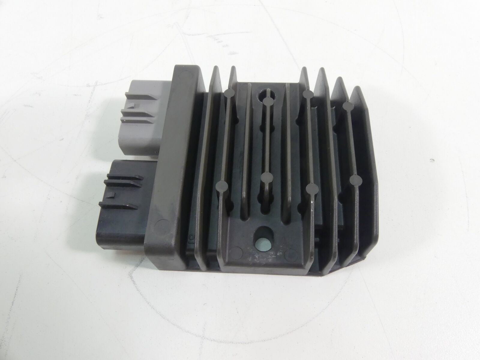 2018 Yamaha YXZ1000 R EPS Rectifier Voltage Regulator 1D7-81960-01-00 {{ shop.shopifyCountryName }} - Mototech271