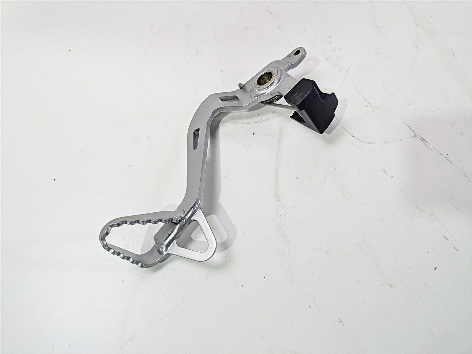 2010 BMW R1200GS K25 Rear Brake Lever Pedal 35217695901 {{ shop.shopifyCountryName }} - Mototech271