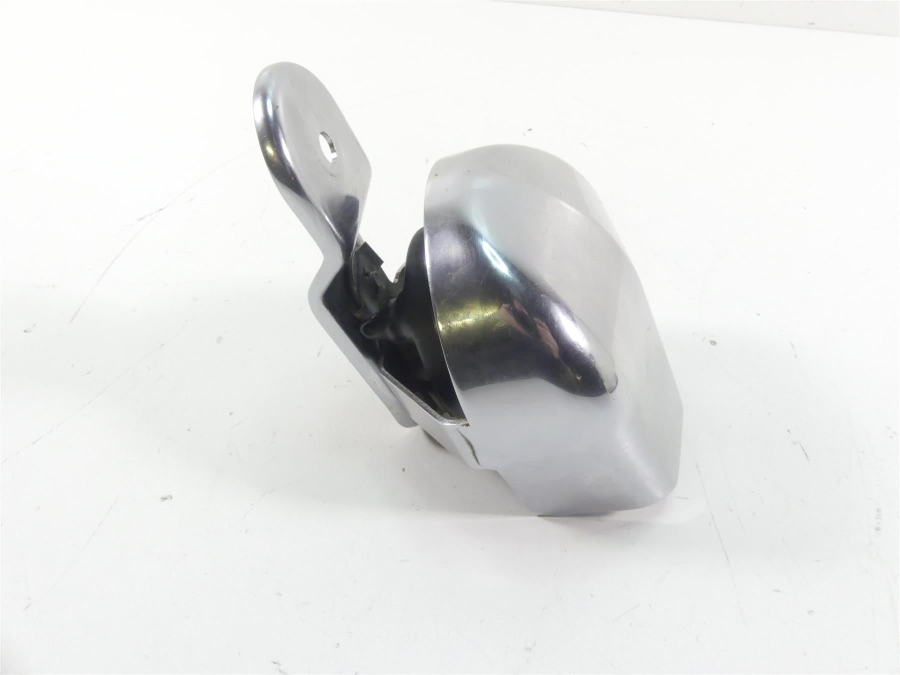 2011 Harley FXDWG Dyna Wide Glide Horn + Chrome Cover 61300478A {{ shop.shopifyCountryName }} - Mototech271