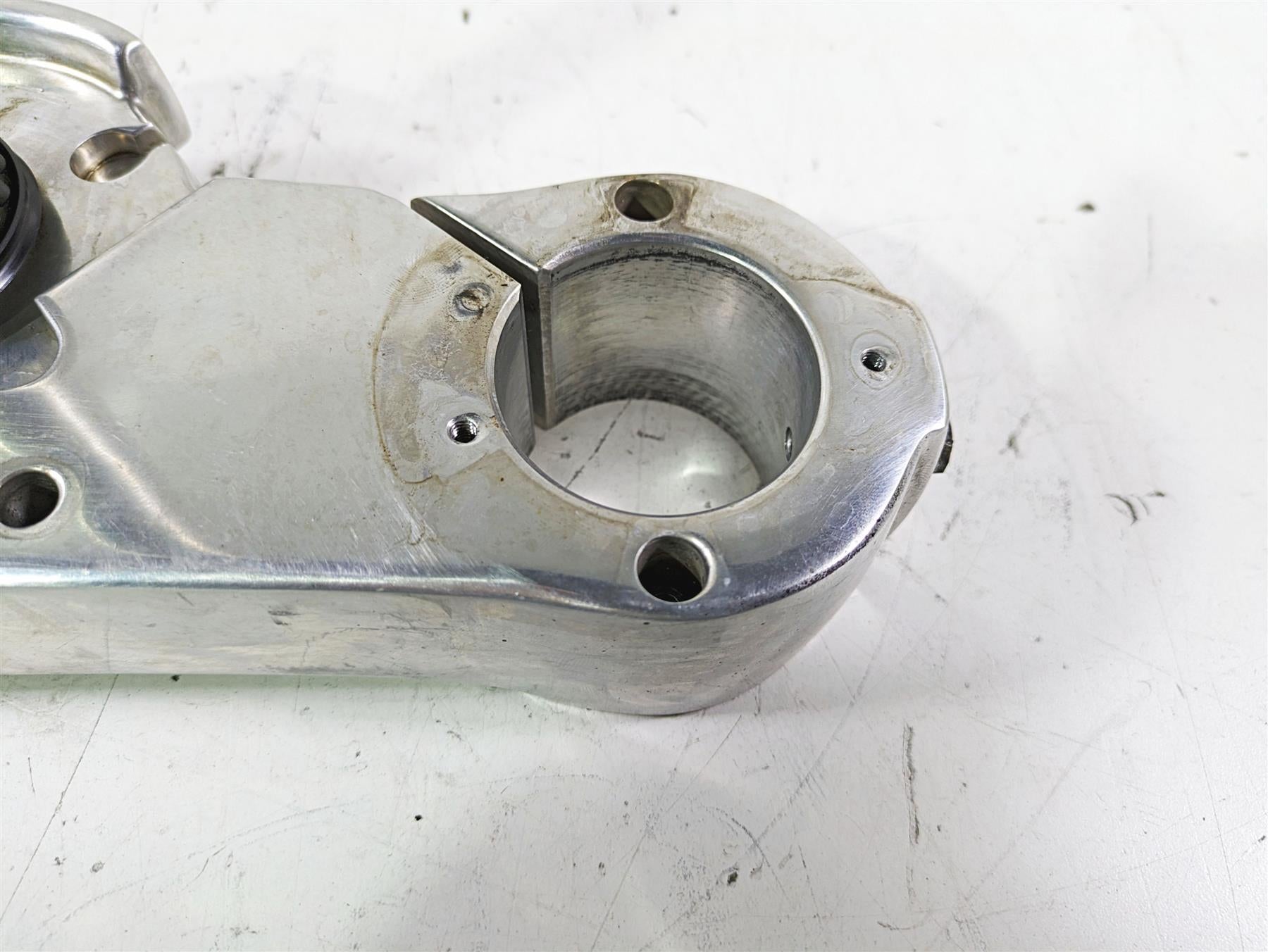 2021 Harley Softail FLSL Slim Lower Triple Tree Steering Clamp 45900162 {{ shop.shopifyCountryName }} - Mototech271