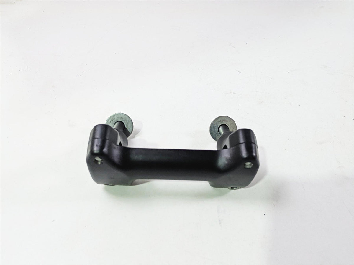 2017 Indian Chieftain Limited Handlebar Holder Riser Set 5138354 {{ shop.shopifyCountryName }} - Mototech271