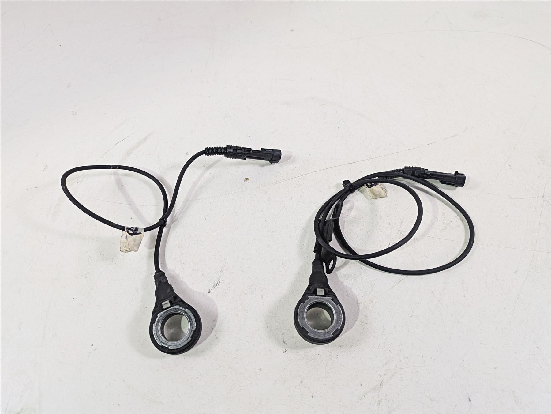 2015 Harley Touring FLHTKL Electra Glide Abs Brake Speed Sensor Set 40615-08 {{ shop.shopifyCountryName }} - Mototech271