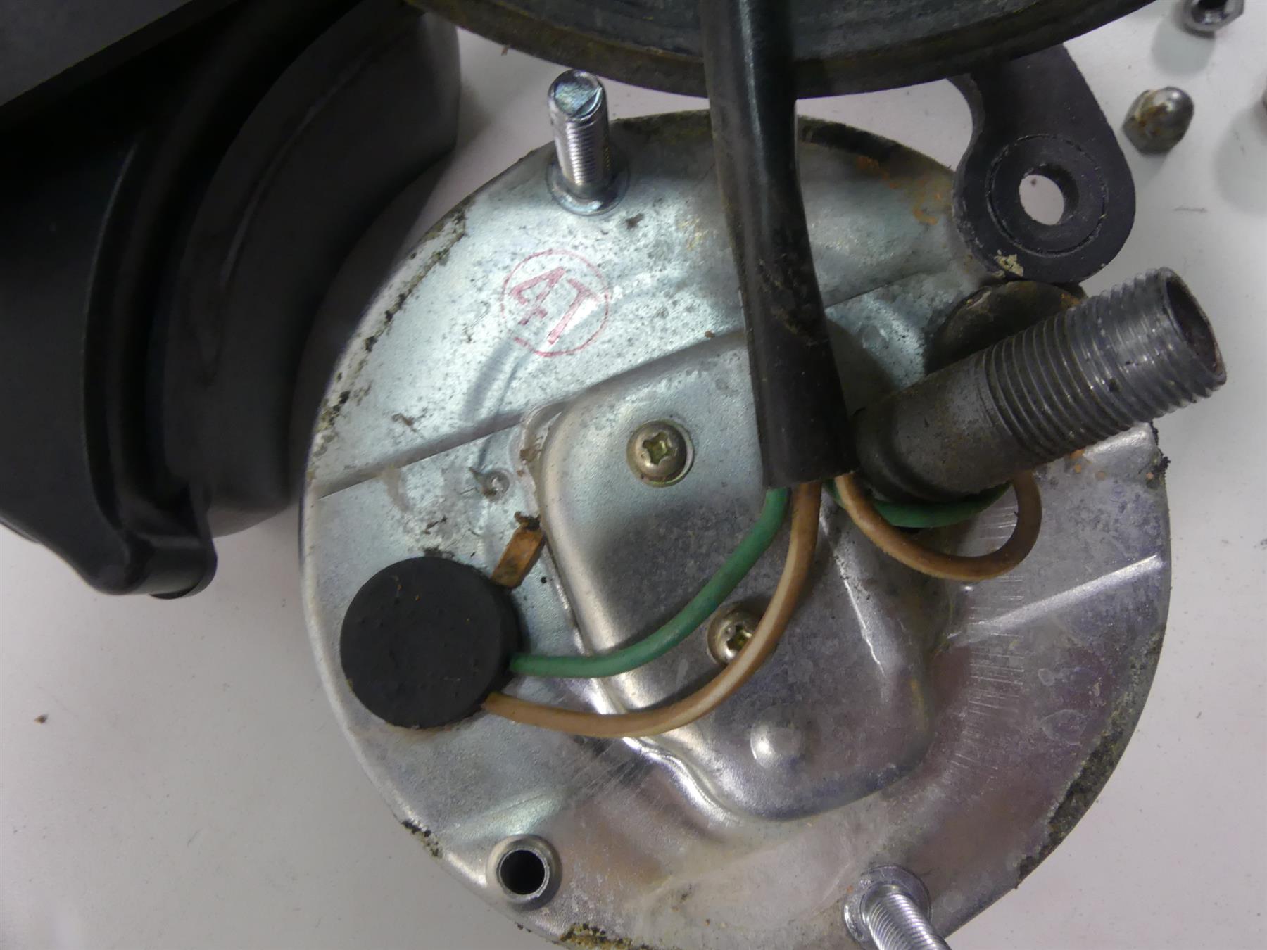 1980 Honda CB750C Custom Speedometer 30K Gauges Tachometer 37200-MA5-671 {{ shop.shopifyCountryName }} - Mototech271