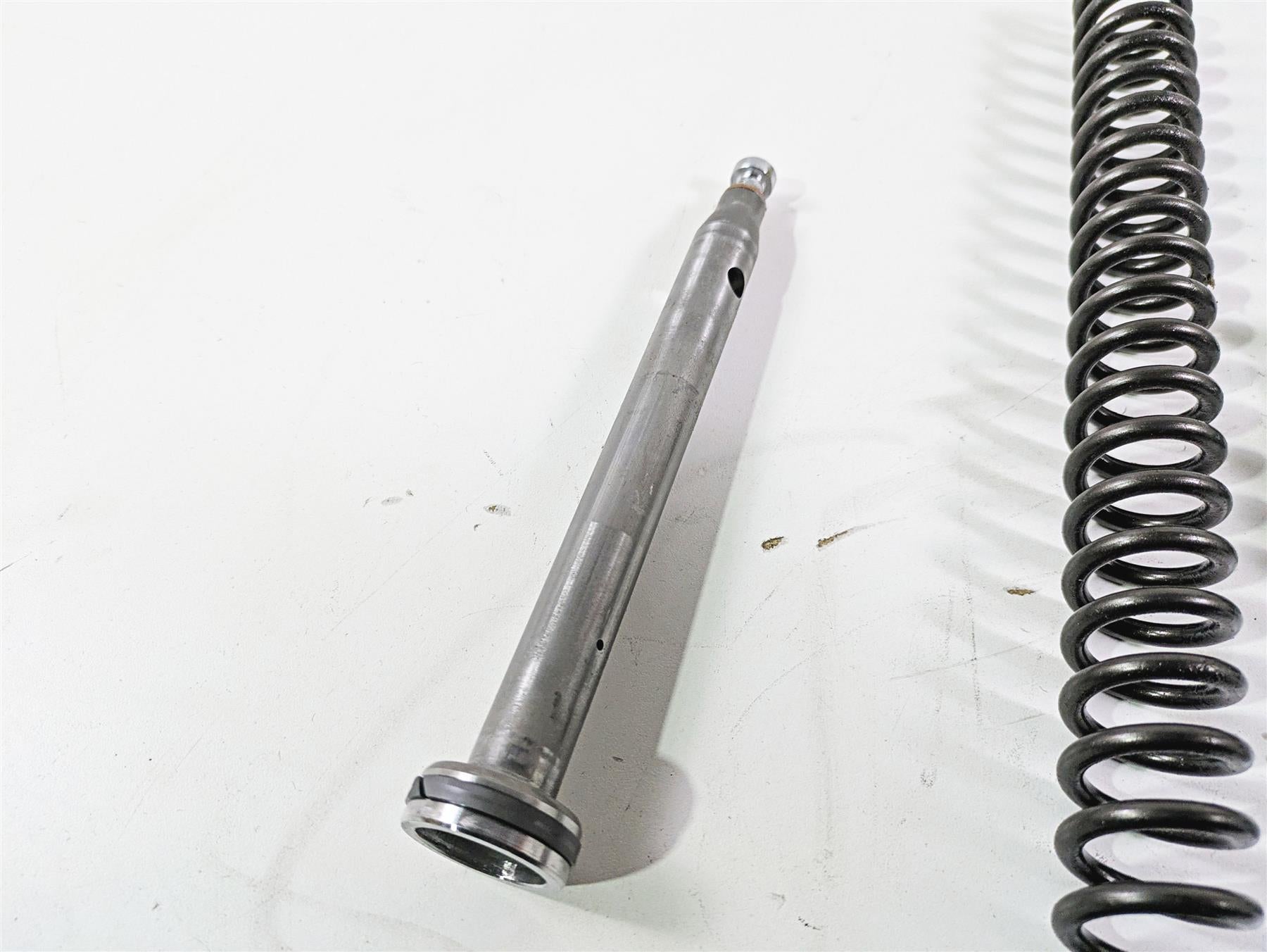 2009 Harley Touring FLHX Street Glide Front Fork Internals 46235-09 46422-09 {{ shop.shopifyCountryName }} - Mototech271