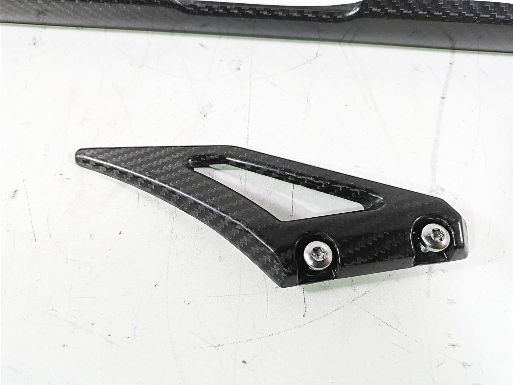 2020 Triumph Daytona 765 Moto2 Carbon Fiber Chain Cover Set T2050596 {{ shop.shopifyCountryName }} - Mototech271