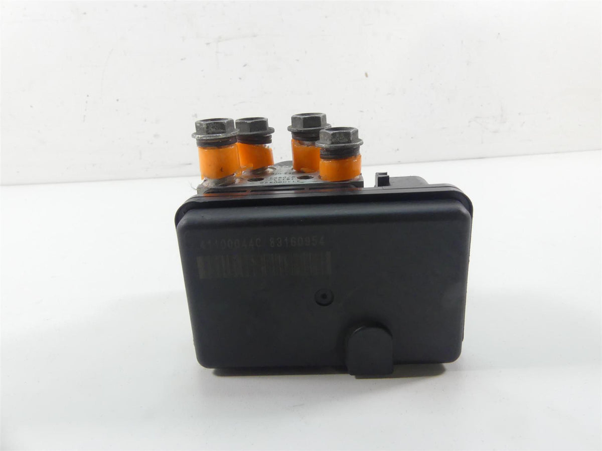 2019 Harley Softail FLSB Sport Glide Abs Brake Pump Unit Module 41100043C {{ shop.shopifyCountryName }} - Mototech271