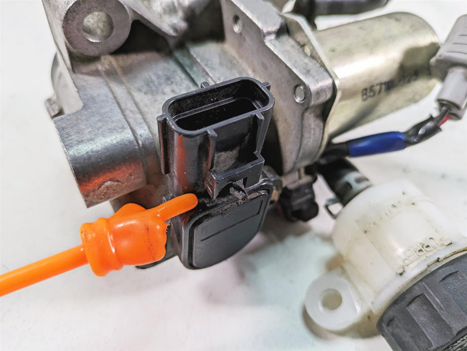 2019 Yamaha YXZ1000 R EPS SS SE Clutch Actuator Master Cylinder B57-82460-03-00 {{ shop.shopifyCountryName }} - Mototech271