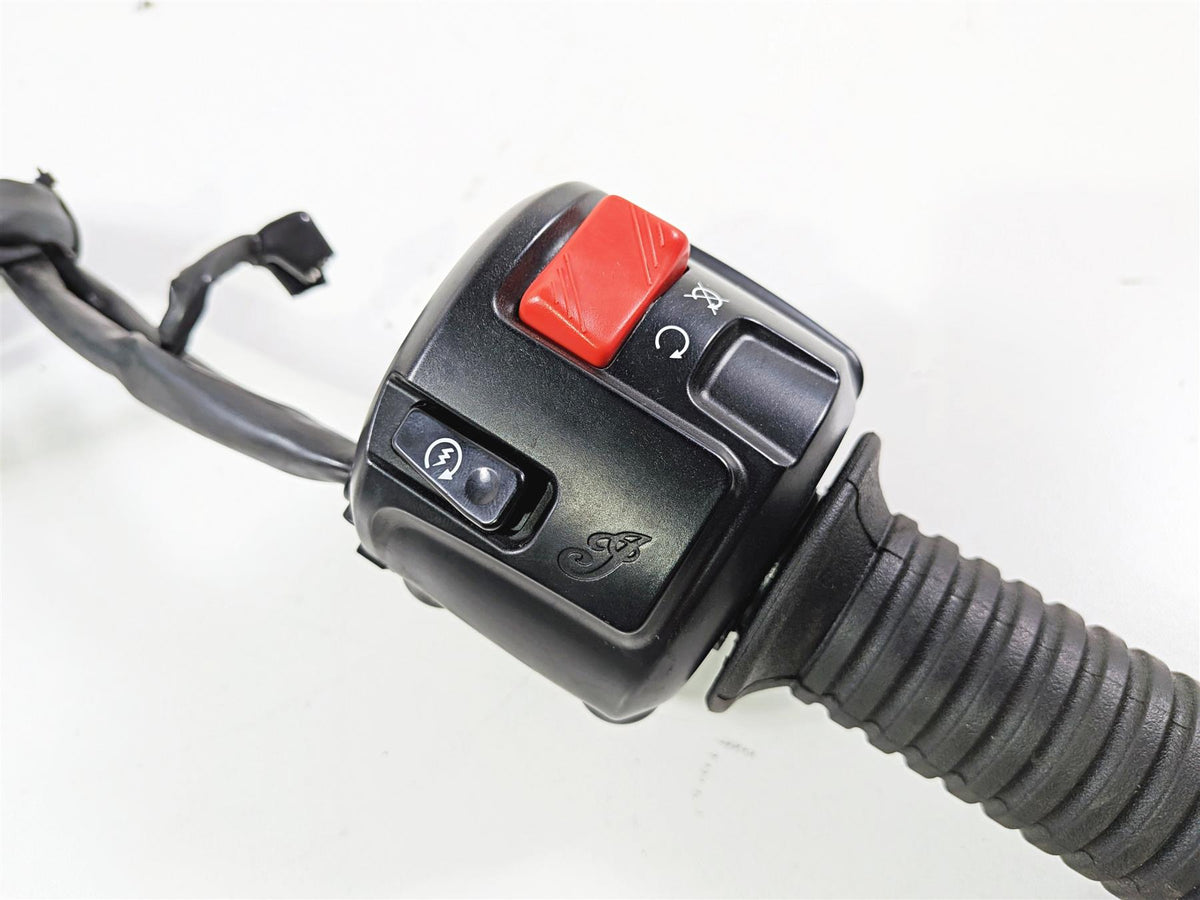 2021 Indian Scout 1200 Right Hand Control Switch Start Kill 395miles 4014450 {{ shop.shopifyCountryName }} - Mototech271