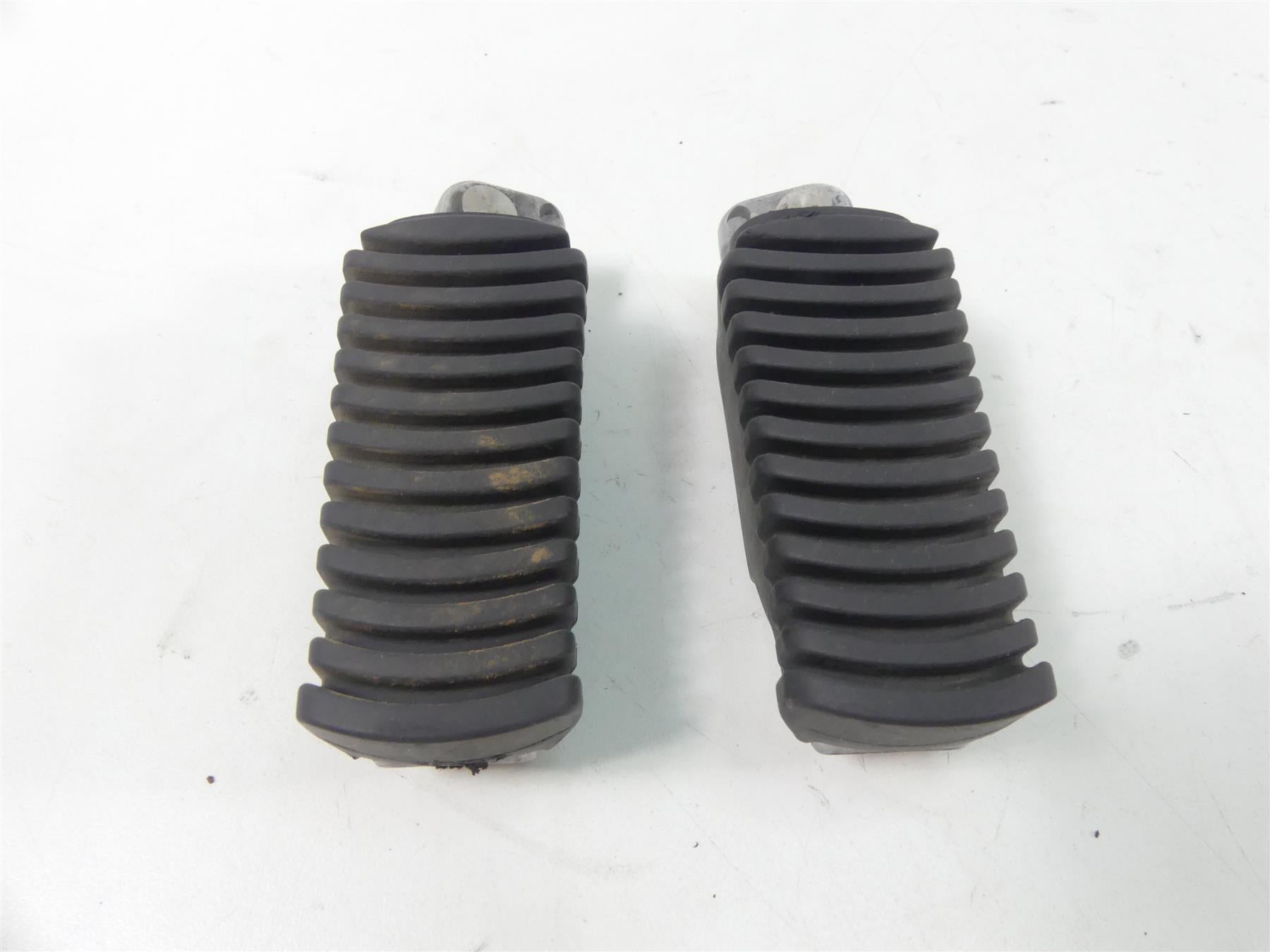 2011 BMW R1200GS K255 Adv Rear Passenger Footpeg Foot Peg Rest Set 46712310403 {{ shop.shopifyCountryName }} - Mototech271
