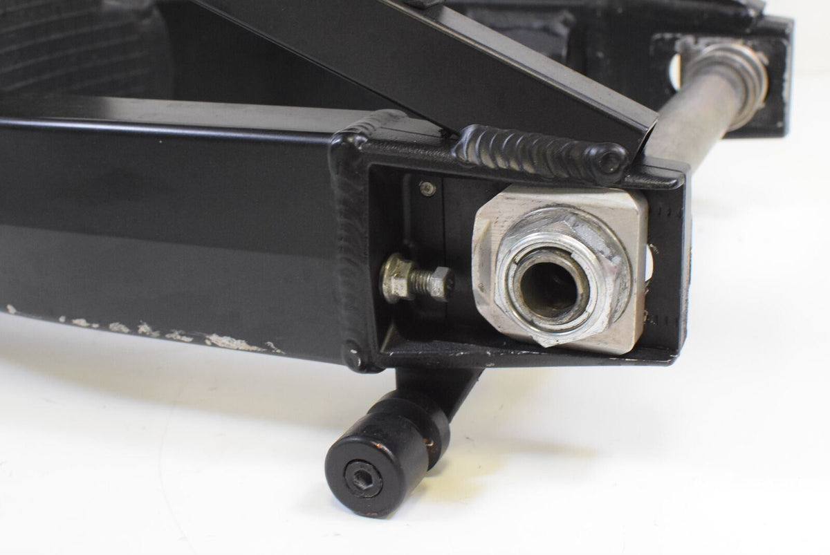 09 Suzuki GSX1300 R Hayabusa Rear STRAIGHT Suspension Swingarm 61000-24F40 {{ shop.shopifyCountryName }} - Mototech271