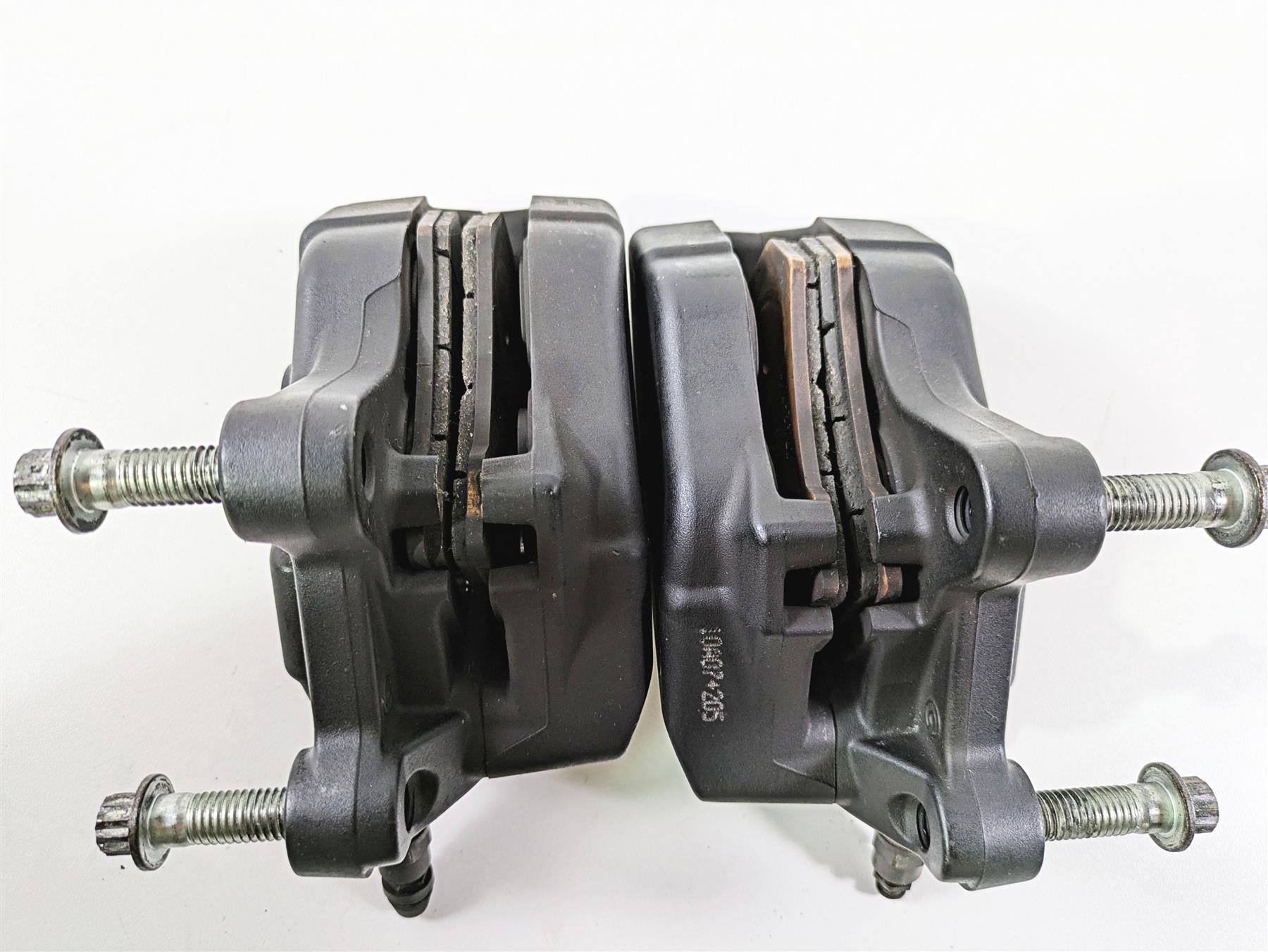 2010 Harley Touring FLHTK Electra Glide Front Brake Calipers 43027-08 44023-08 {{ shop.shopifyCountryName }} - Mototech271