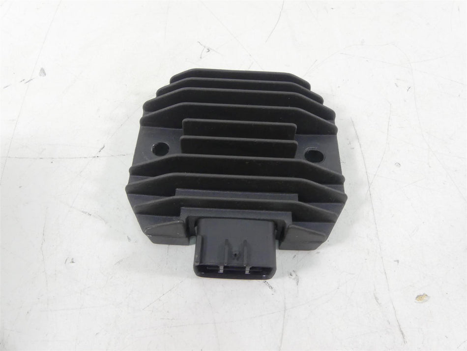 2002 Yamaha XVS1100 V-Star Rectifier Voltage Regulator 5BN-81960-00-00 SH650D-11 {{ shop.shopifyCountryName }} - Mototech271