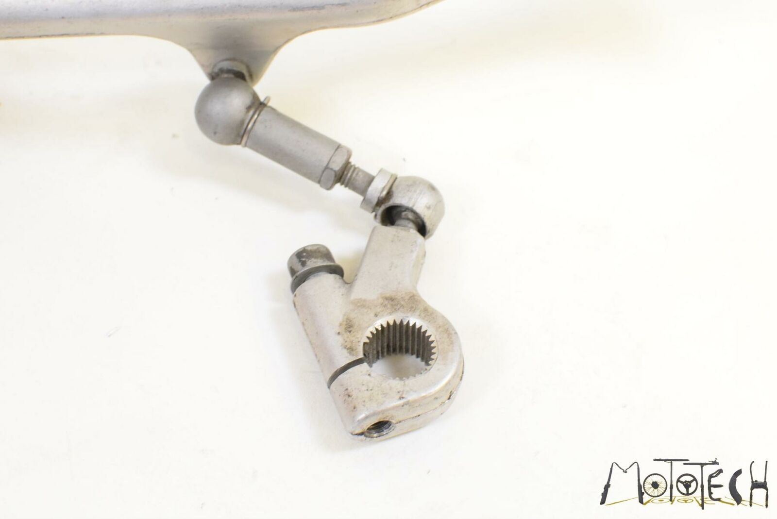 1996 BMW R1100RT R1100 259T Shifter Shift Pedal & Linkage 23412330426 {{ shop.shopifyCountryName }} - Mototech271
