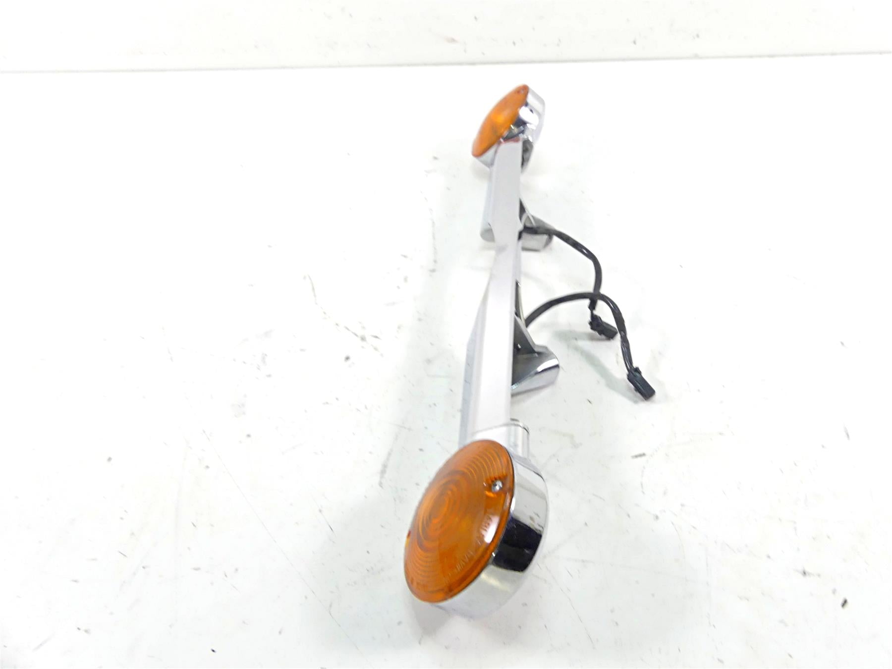 2010 Harley Touring FLHRC Road King Rear Blinker Turn Signal Bar 68510-74C {{ shop.shopifyCountryName }} - Mototech271