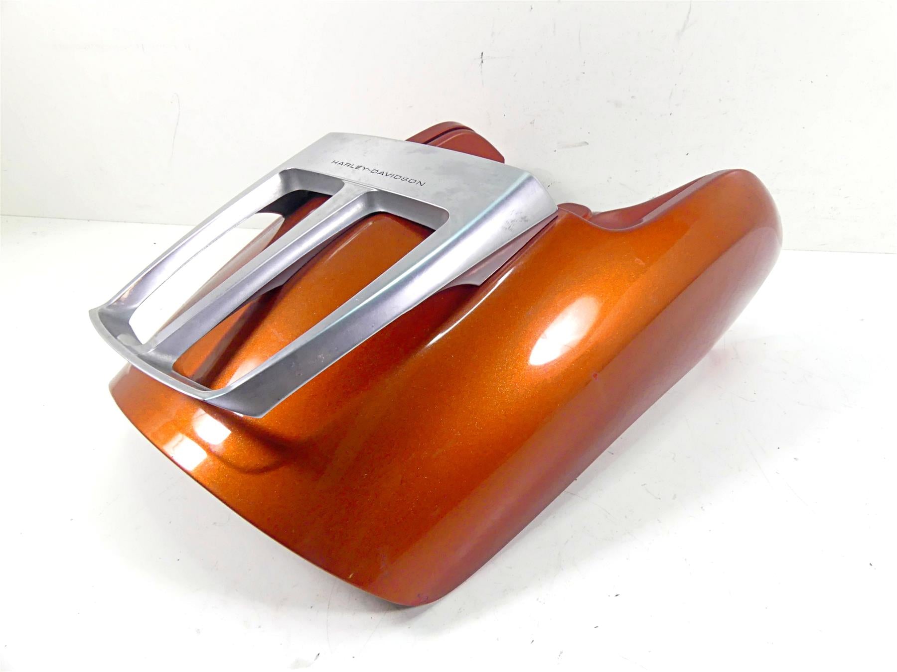 2013 Harley VRSCF Muscle Vrod Rear Fender + Luggage Rack 59260-09DH {{ shop.shopifyCountryName }} - Mototech271