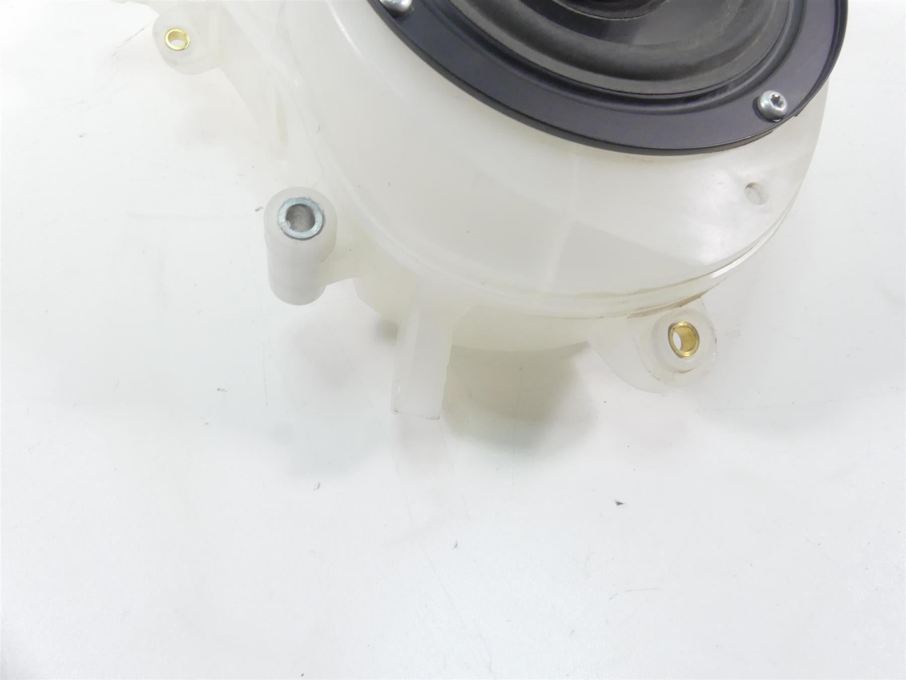 2014 Harley Touring FLHTK Electra Glide Right Front Speaker & Housing 57000175 {{ shop.shopifyCountryName }} - Mototech271