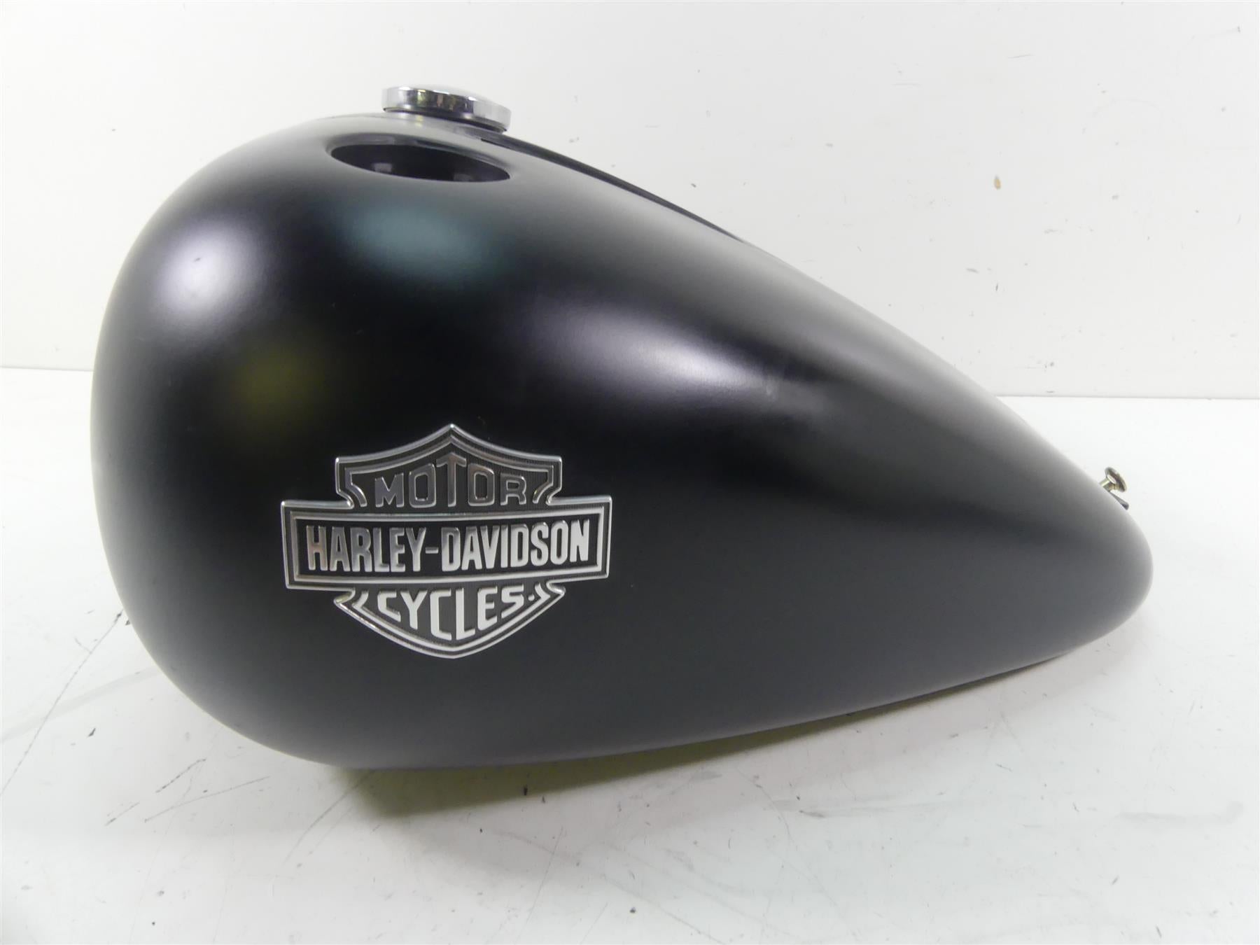 2017 Harley FLS Softail Slim Nice Fuel Gas Petrol Tank Reservoir 61625-11 {{ shop.shopifyCountryName }} - Mototech271