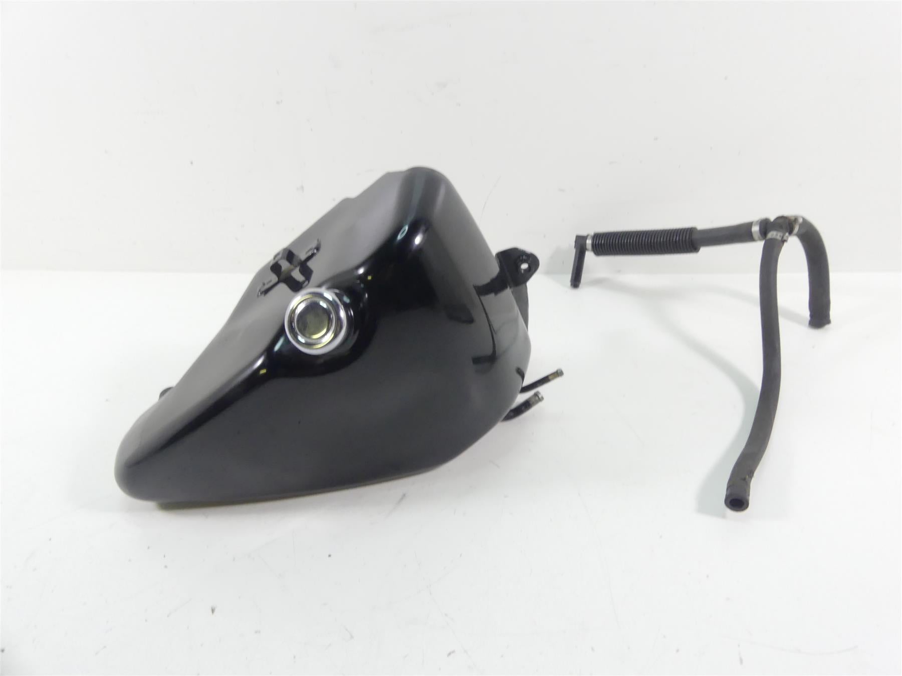 2001 Harley Davidson XL1200 Sportster Oil Tank Reservoir & Dipstick 62888-99 {{ shop.shopifyCountryName }} - Mototech271