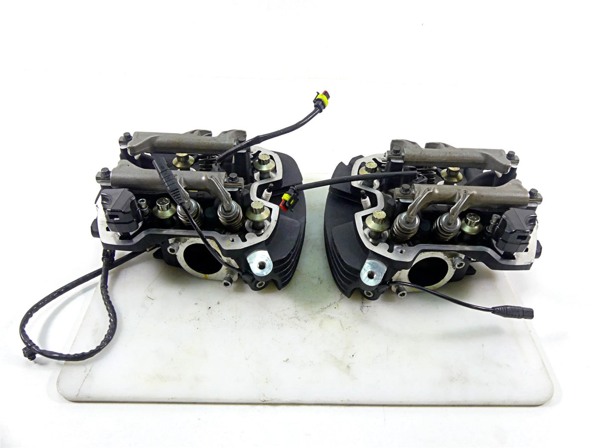 2020 Harley Softail FXST Standard Cylinder Head Cylinderhead Set 16500569 {{ shop.shopifyCountryName }} - Mototech271