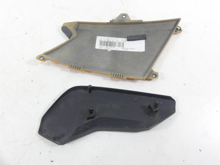 2008 BMW R1200GS K25 Between Leg Side Cover Fairing Set 46637700886 {{ shop.shopifyCountryName }} - Mototech271