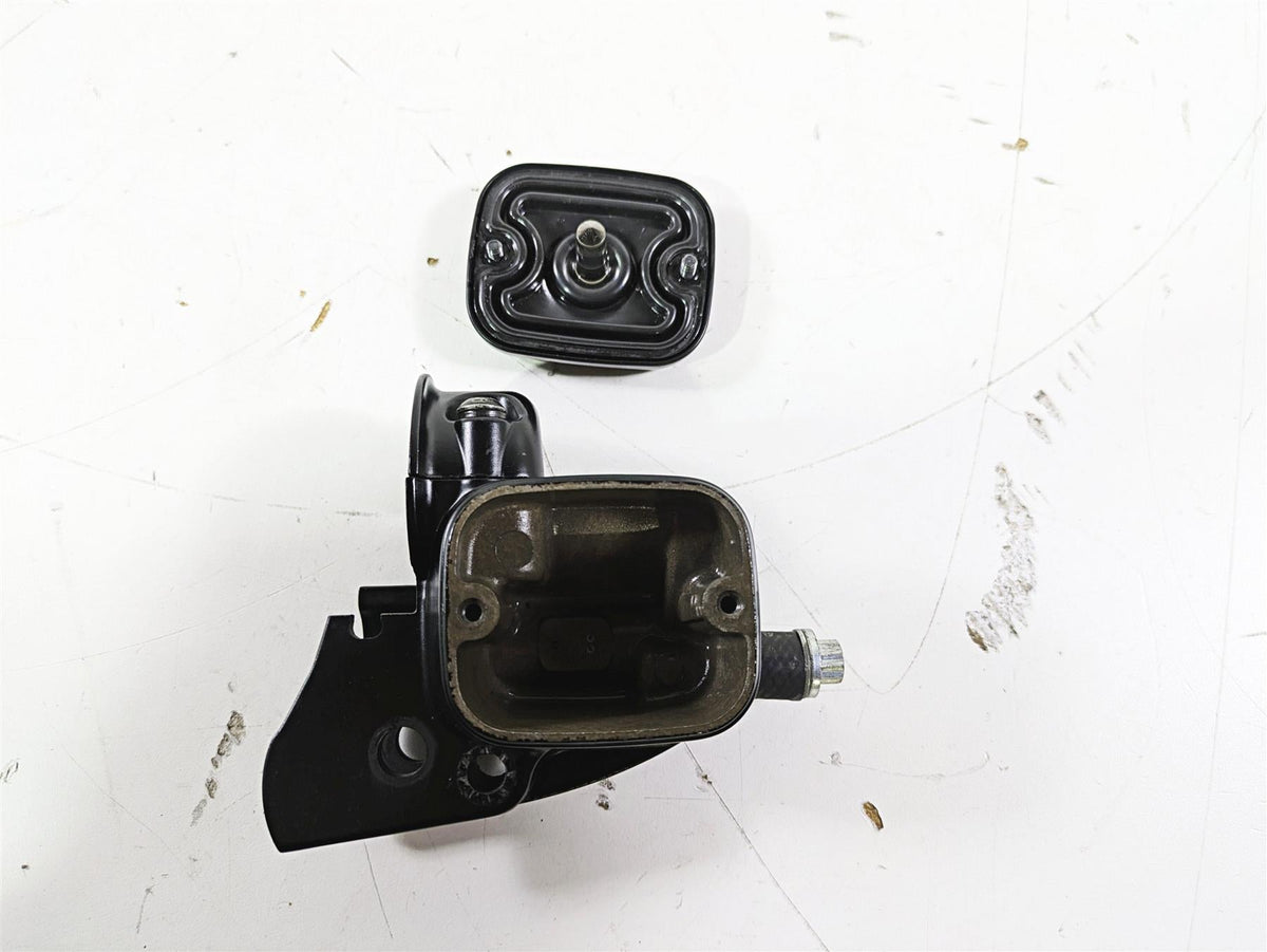 2015 Harley FXDL Dyna Low Rider Front Brake Master Cylinder 11/16 45170-08F {{ shop.shopifyCountryName }} - Mototech271