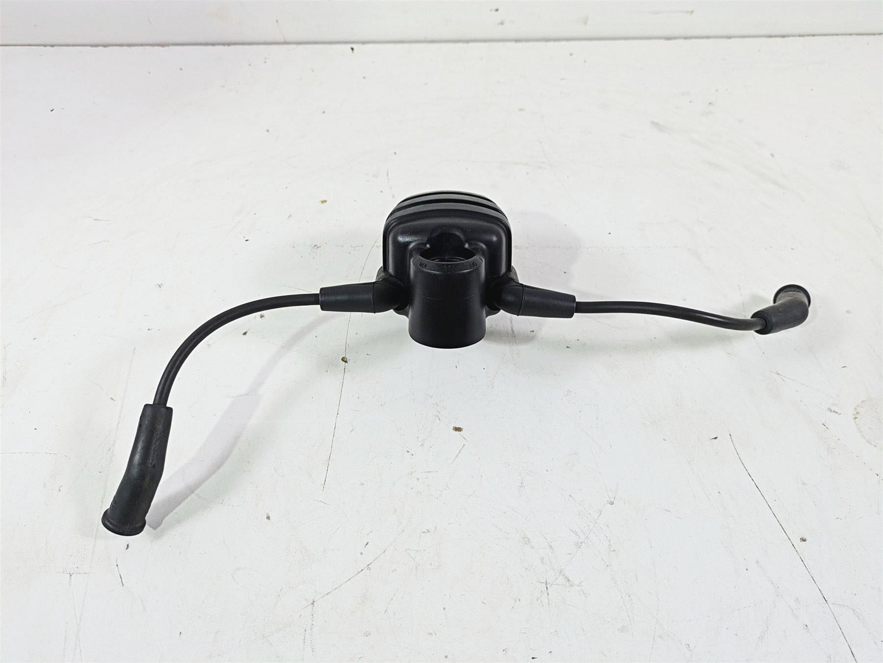 2009 Harley FXCWC Softail Rocker Ignition Coil Wires Plug Set 31684-08 {{ shop.shopifyCountryName }} - Mototech271