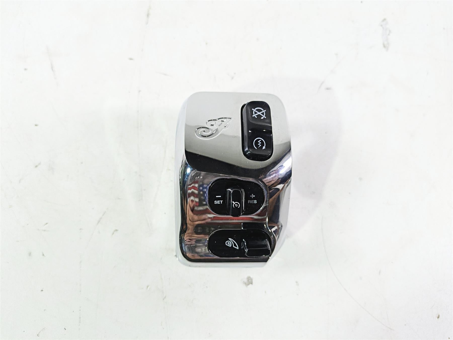 2018 Indian Chieftain Limited Chrome Right Hand Control Switch 4016911 4018445 {{ shop.shopifyCountryName }} - Mototech271