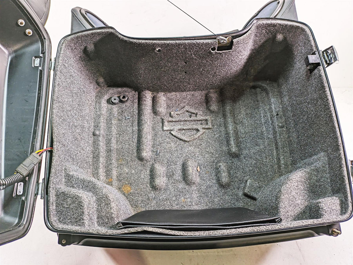 2009 Harley Touring FLHTCU Electra Glide Rear Trunk & Speaker Set 53217-09 {{ shop.shopifyCountryName }} - Mototech271