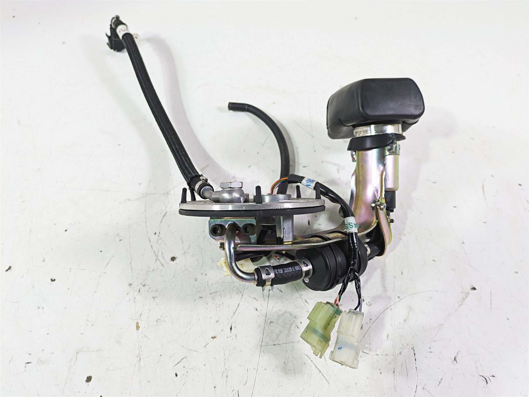 2020 Triumph Street Scrambler 900 Fuel Gas Petrol Pump -Tested T2402902 T1240330 {{ shop.shopifyCountryName }} - Mototech271