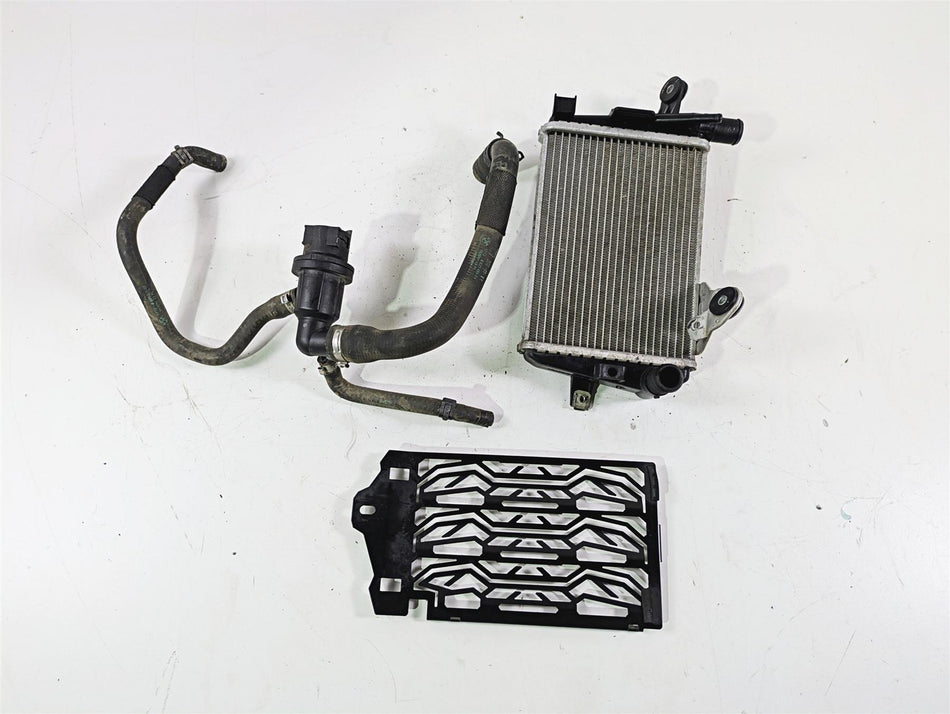 2015 BMW R1200 GS Adv K51 Left Coolant Radiator Thermostat Set 17118546408 {{ shop.shopifyCountryName }} - Mototech271