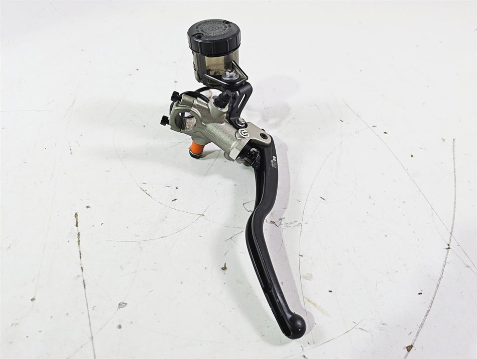 2019 Triumph Speed Triple RS 1050 Brembo Front Radial Brake Master Cylinder {{ shop.shopifyCountryName }} - Mototech271