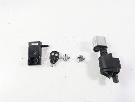 2011 Harley Touring FLHTCUSE CVO E-Glide Ignition Switch Power Lock 76611-10 {{ shop.shopifyCountryName }} - Mototech271