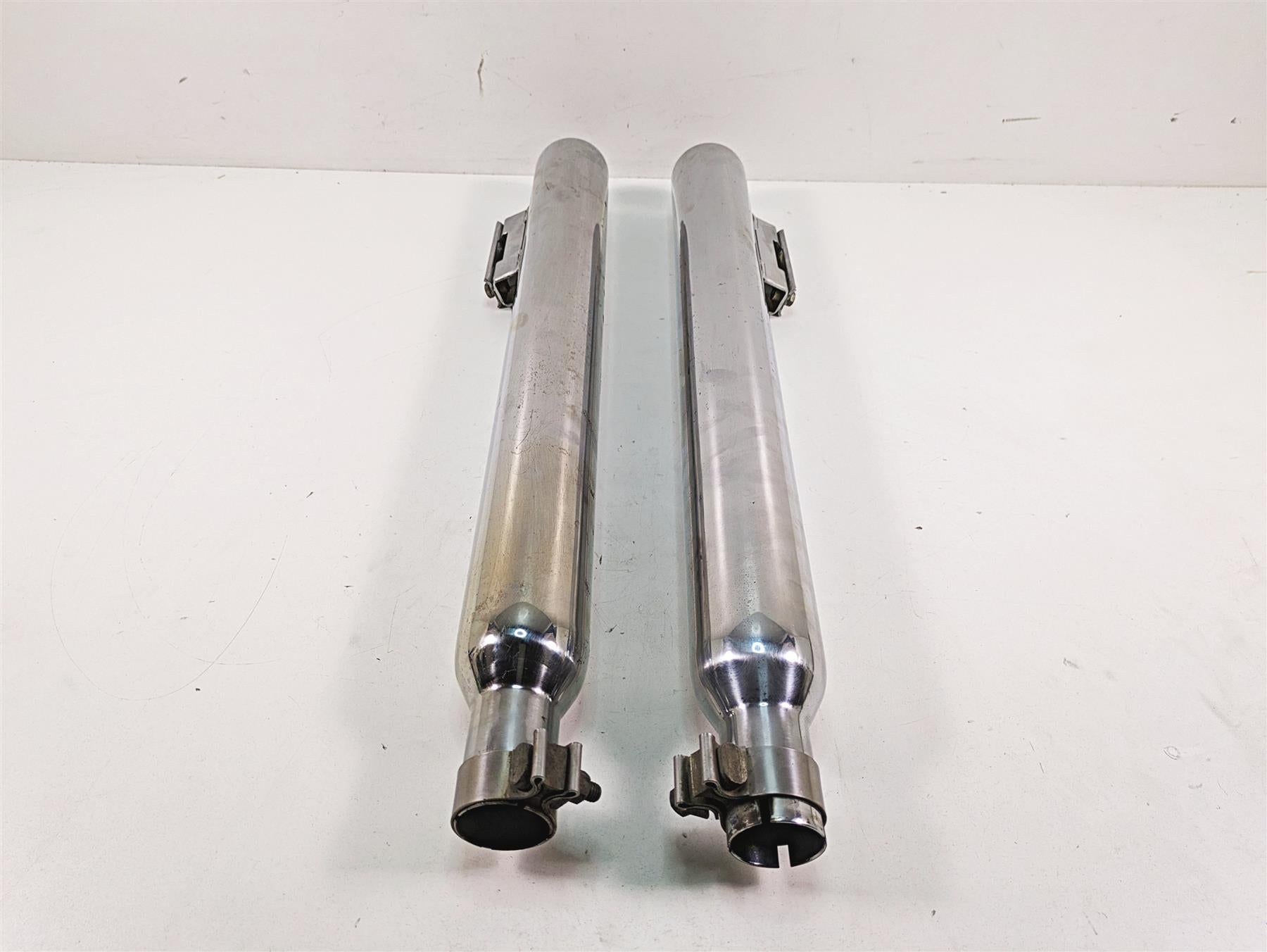 2006 Harley Touring FLHTCUI Electra Glide Exhaust Pipes Muffler 3" Outlet {{ shop.shopifyCountryName }} - Mototech271